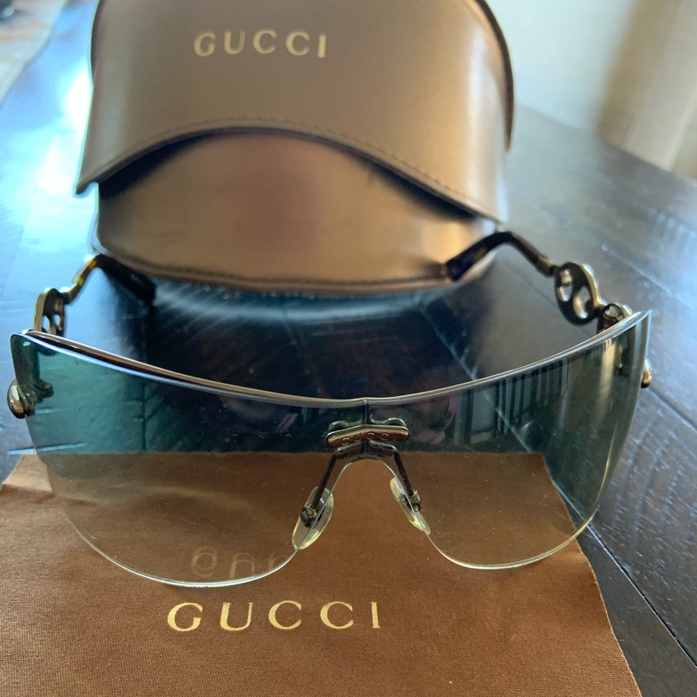 Gucci sunglasses good condition